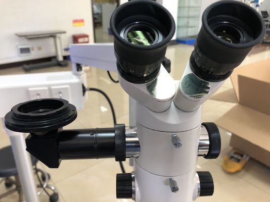 Η οφθαλμική ενίσχυση μικροσκοπίων χειρουργικών επεμβάσεων 3/5 βήματα μπορεί να ταιριάξει με τη κάμερα HD CCD